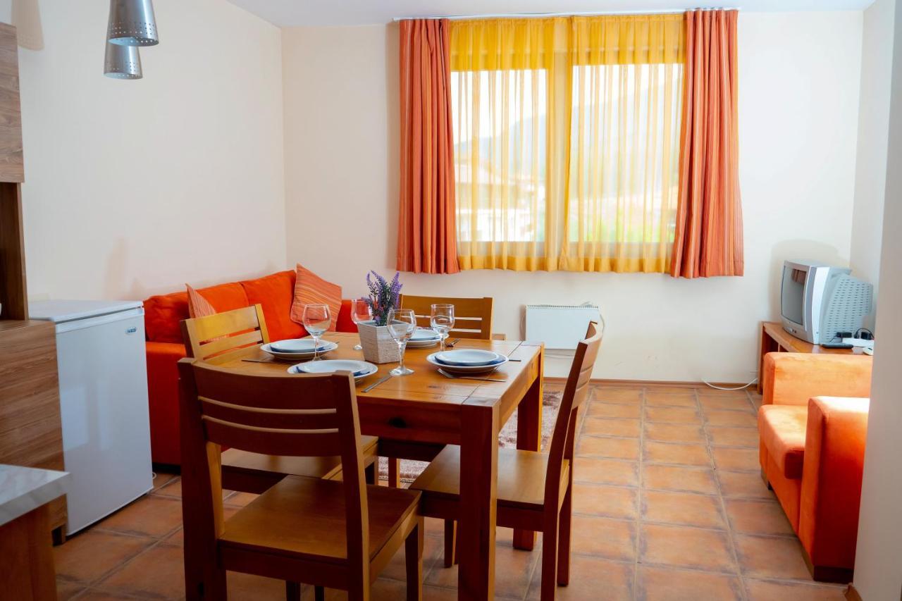 Two Bedroom Apartments In Murphys Lodge Bansko Eksteriør billede