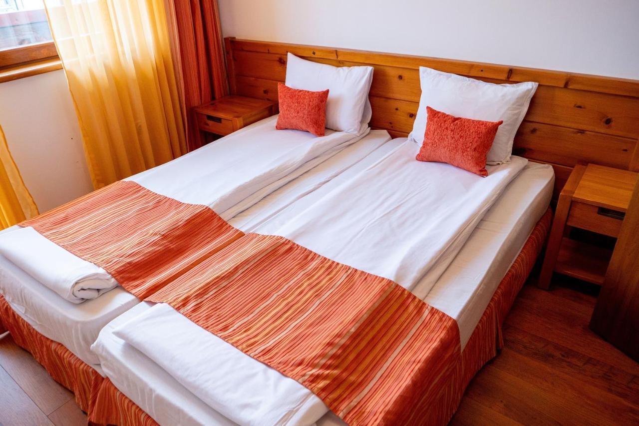 Two Bedroom Apartments In Murphys Lodge Bansko Eksteriør billede