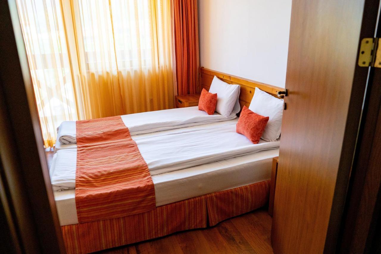 Two Bedroom Apartments In Murphys Lodge Bansko Eksteriør billede