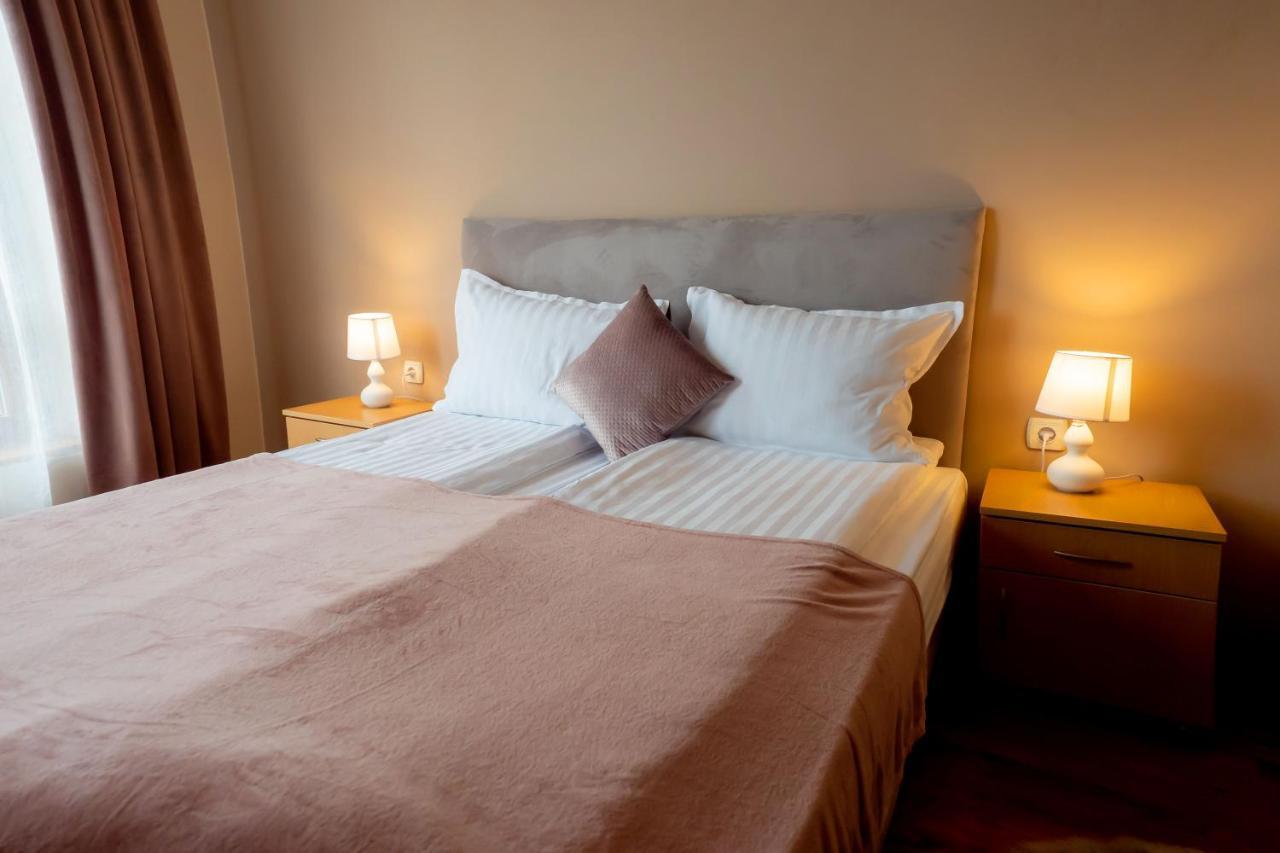 Two Bedroom Apartments In Murphys Lodge Bansko Eksteriør billede